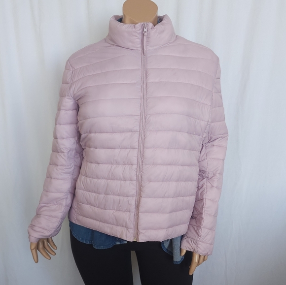 Packable Puffer Jacket in Lilac - Picture 4 of 14